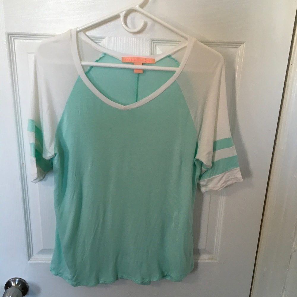 Rebellious One Top Teal size L